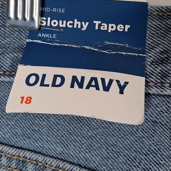 Old Navy Mid-Rise Button-Fly Slouchy Taper Non-Stretch Ankle Jeans size 18 - Picture 6 of 13